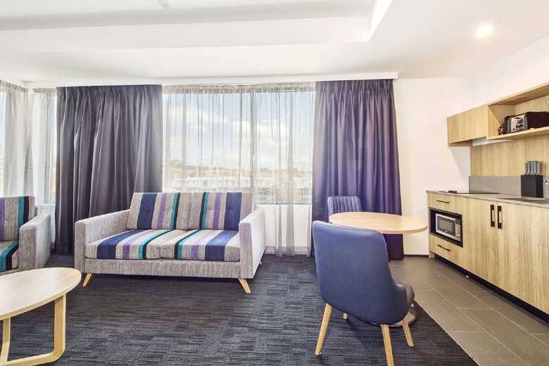 Alpha Hotel