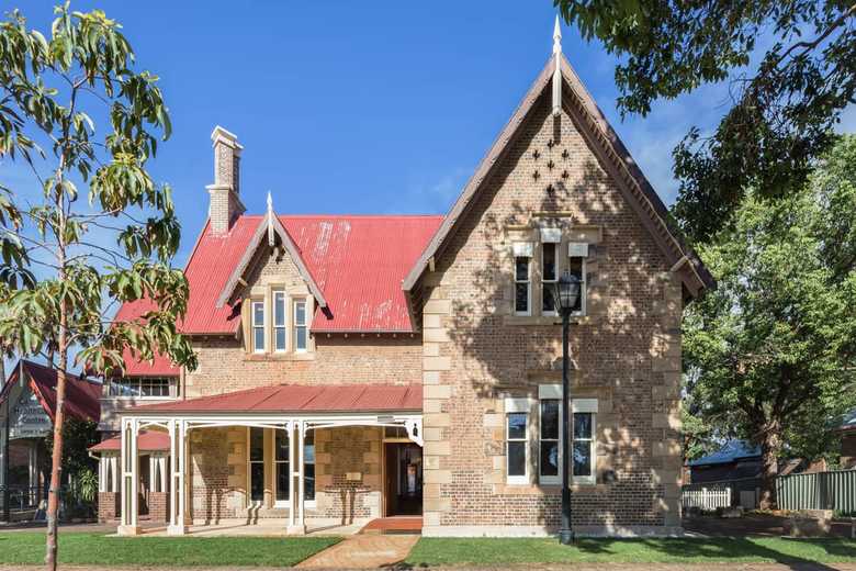 Macaria Heritage Art Gallery