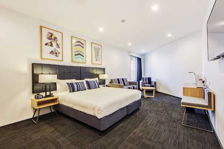 Alpha Hotel