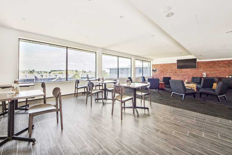 Alpha Hotel